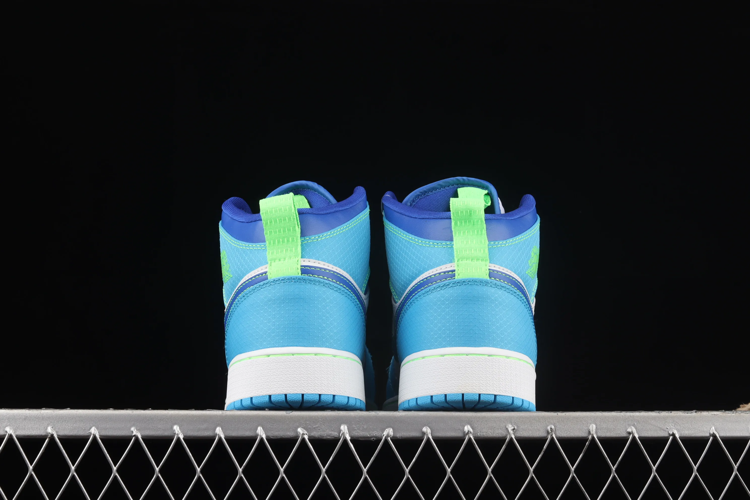 All categories Air Jordan Jordan series basketball shoes Air Jordan 1 Mid G version pure original Air Jordan 1 Mid AJ1 Joe 1 blue and green Chinese culture basketball shoes DA8010-400